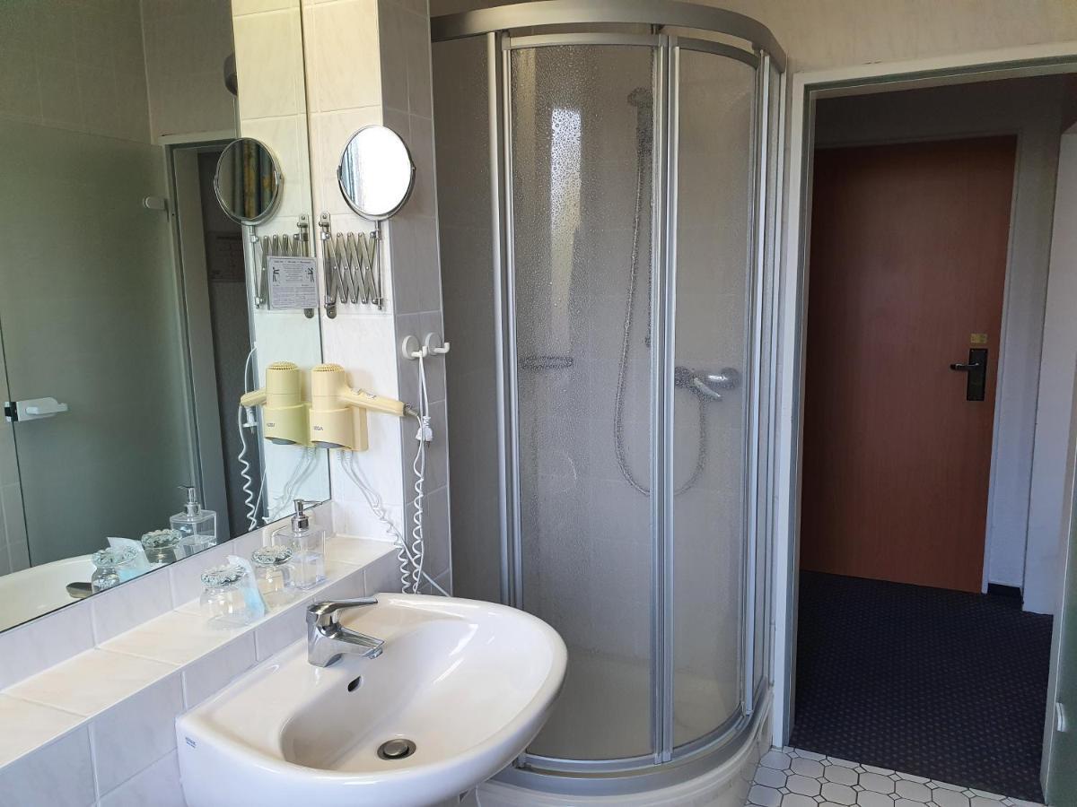 Hotel Pension Stoertebeker Biendorf Экстерьер фото