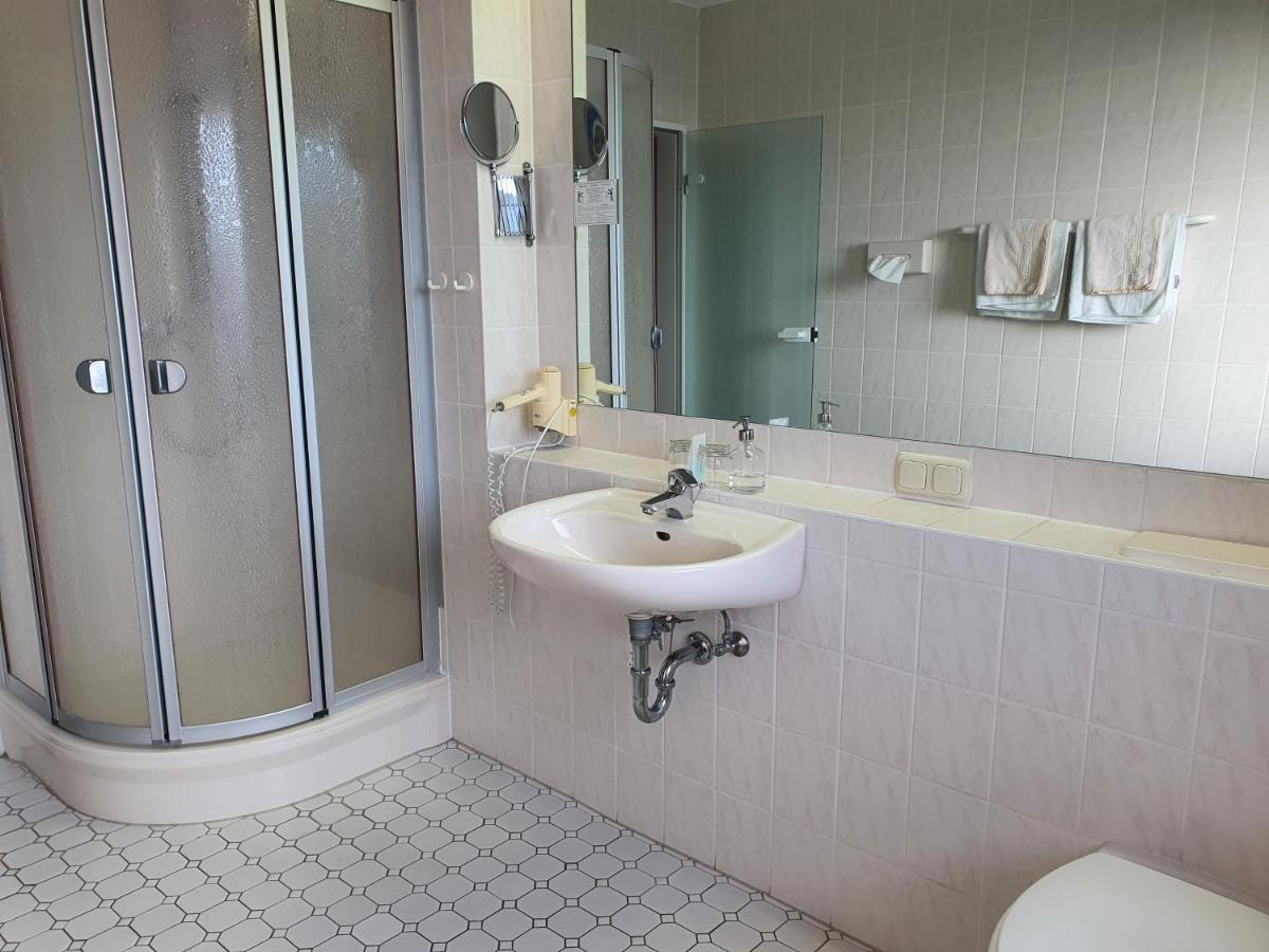 Hotel Pension Stoertebeker Biendorf Экстерьер фото